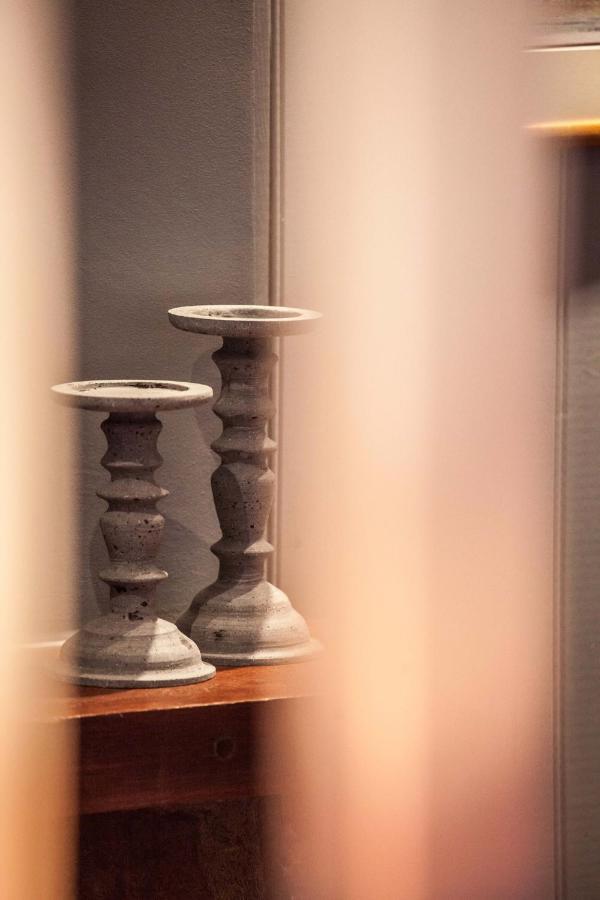 The Grey House Villa องเฟลอร์ ภายนอก รูปภาพ